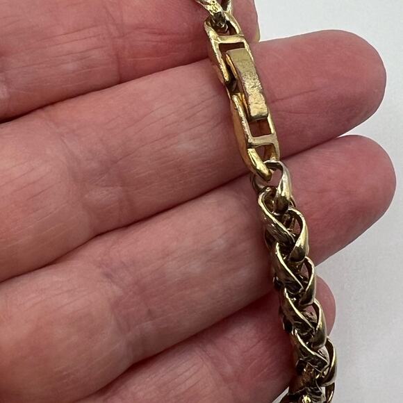 Woven linked golden chain 30” very pretty - Picture 5 of 5